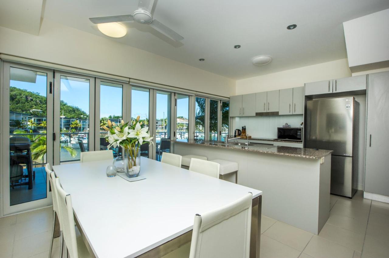 Beachside Magnetic Harbour Apartments Nelly Bay Eksteriør bilde