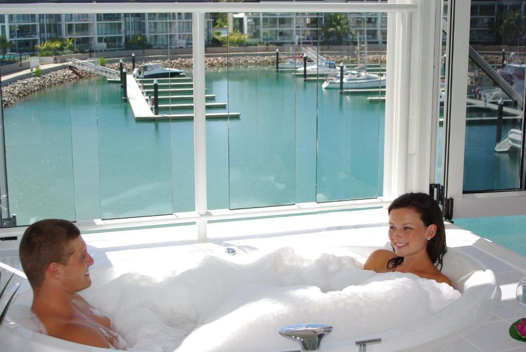 Beachside Magnetic Harbour Apartments Nelly Bay Rom bilde