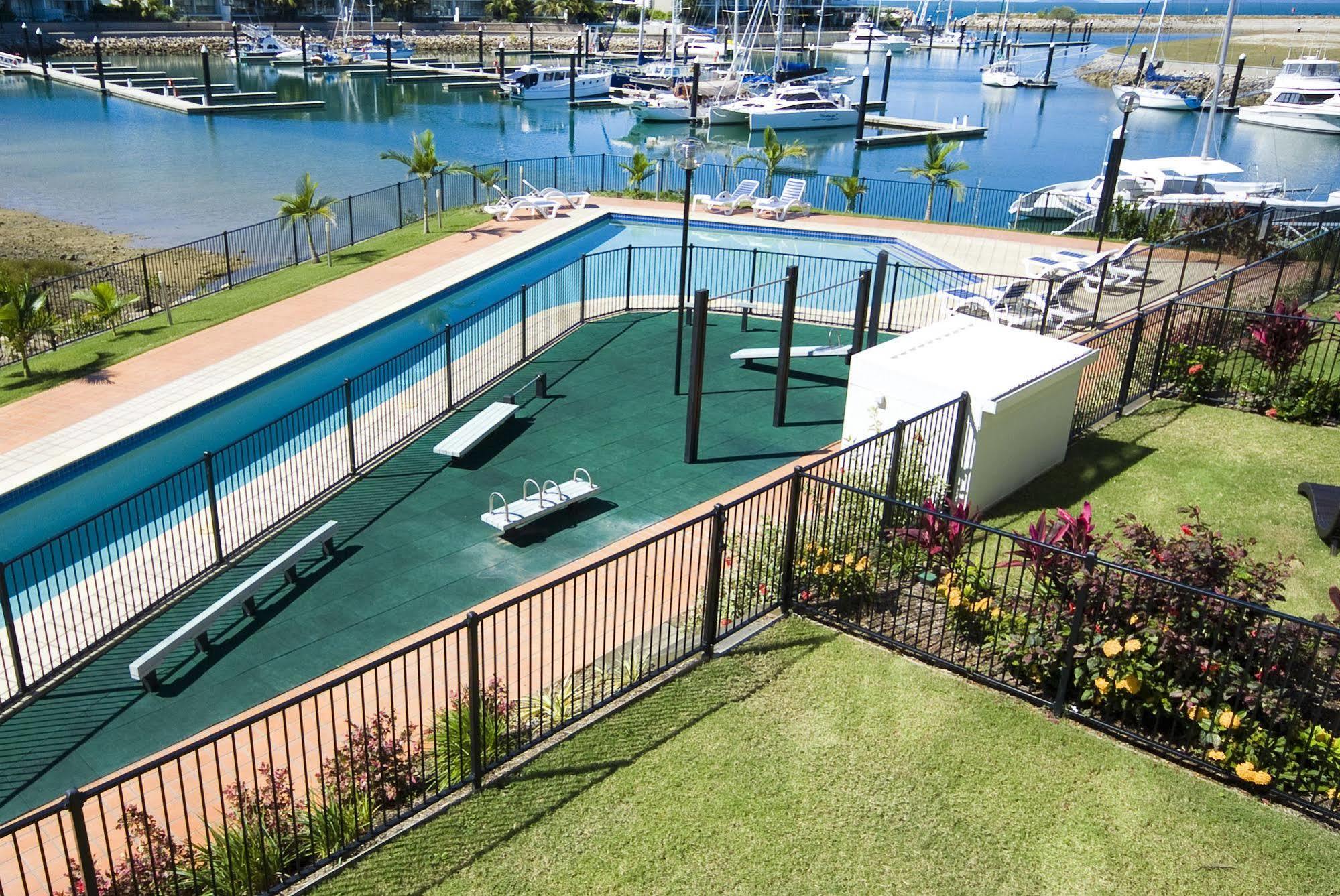 Beachside Magnetic Harbour Apartments Nelly Bay Eksteriør bilde