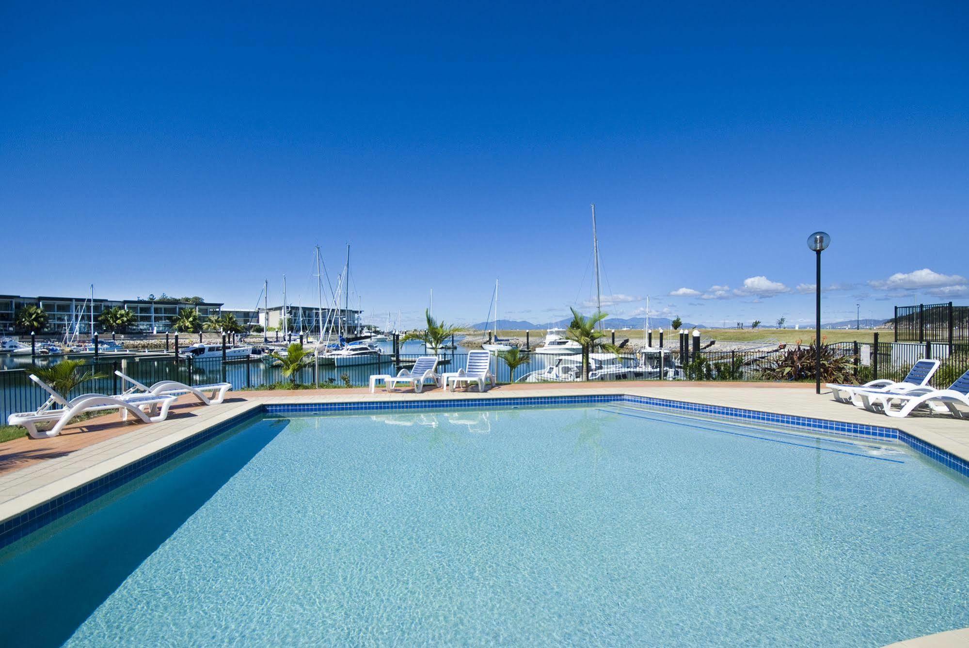 Beachside Magnetic Harbour Apartments Nelly Bay Eksteriør bilde
