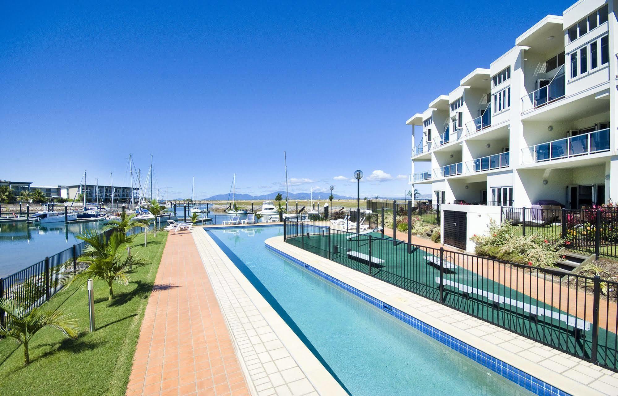 Beachside Magnetic Harbour Apartments Nelly Bay Eksteriør bilde